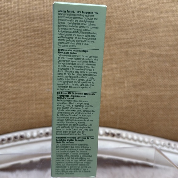 Clinique
SUPERDEFENSE CC CREAM COLOR MEDIUM DEEP 40ML - Picture 5 of 9